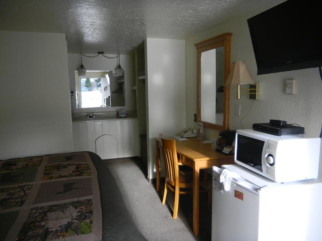 Thompson Falls Falls Motel מראה חיצוני תמונה